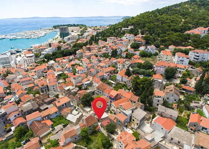 Charming 5 Min Walk From Old Town