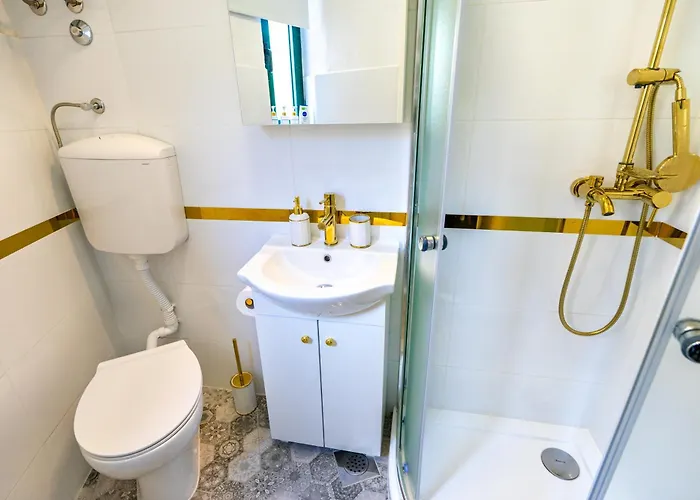 Charming 5 Min Walk From Old Town Apartamento *