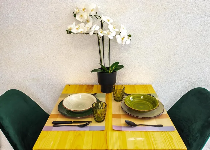 Charming 5 Min Walk From Old Town Apartamento Split