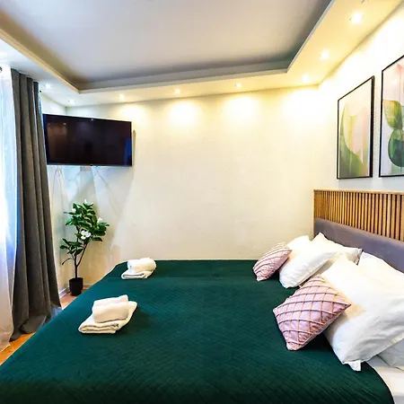 Charming Apartment 5 Min Walk From Split Old Town *