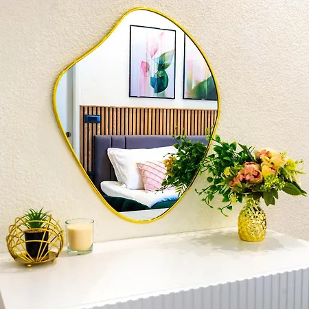 Charming 5 Min Walk From Old Town Appartement *