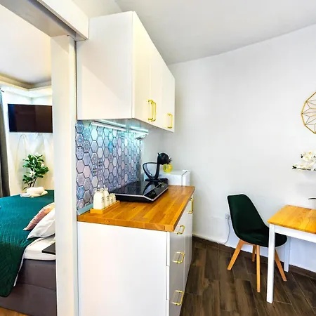 Apartment Charming Apartment 5 Min Walk From Split Old Town *