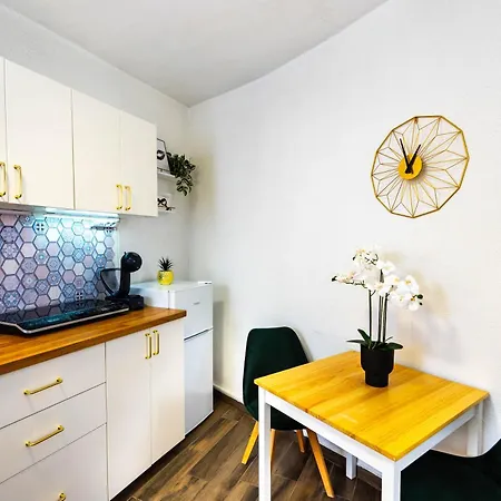 Charming Apartment 5 Min Walk From Split Old Town