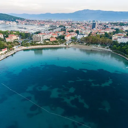 Charming 5 Min Walk From Old Town Appartement Split