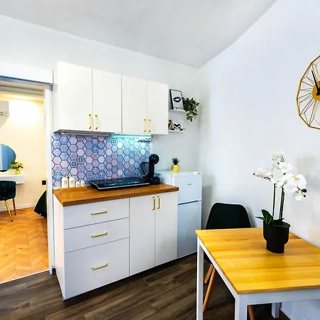 Charming Apartment 5 Min Walk From Split Old Town Split